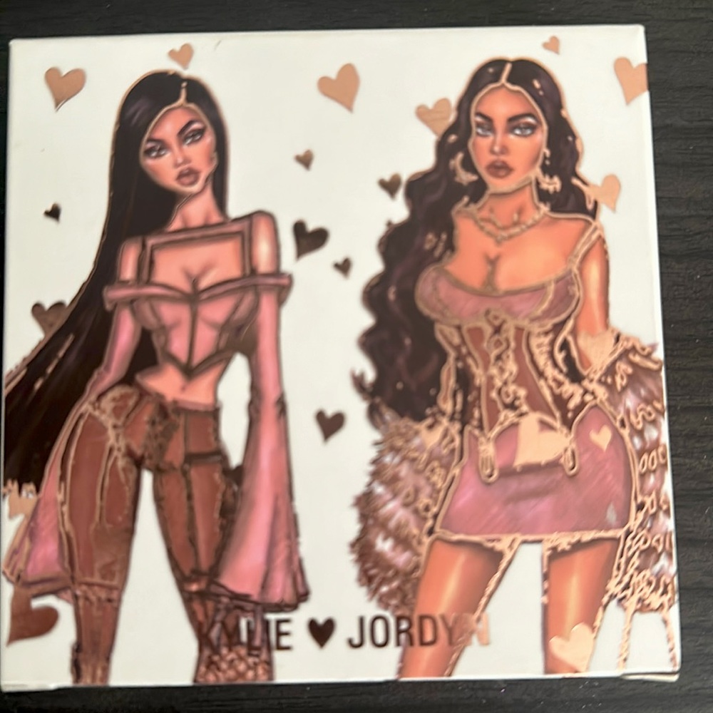 Kylie🤎Jordyn pallet